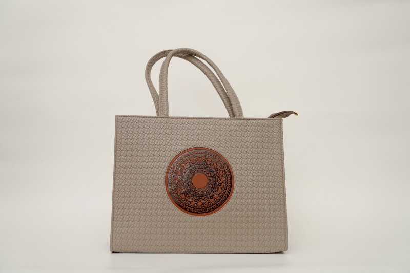 https://shopmajira.com/uploads/1756463025-68b17fb1e2f83.JPG